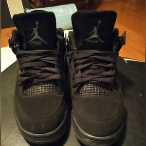 Air Jordan 4 Black Cats size 9.5